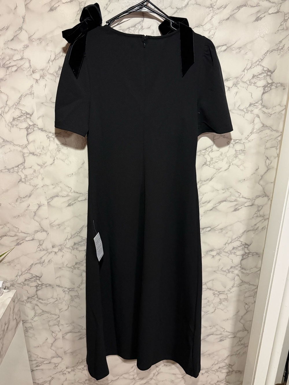 NEW Astr The Label Ciela Black V-Neck Midi Dress with Puff Sleeves M - Picture 9 of 10